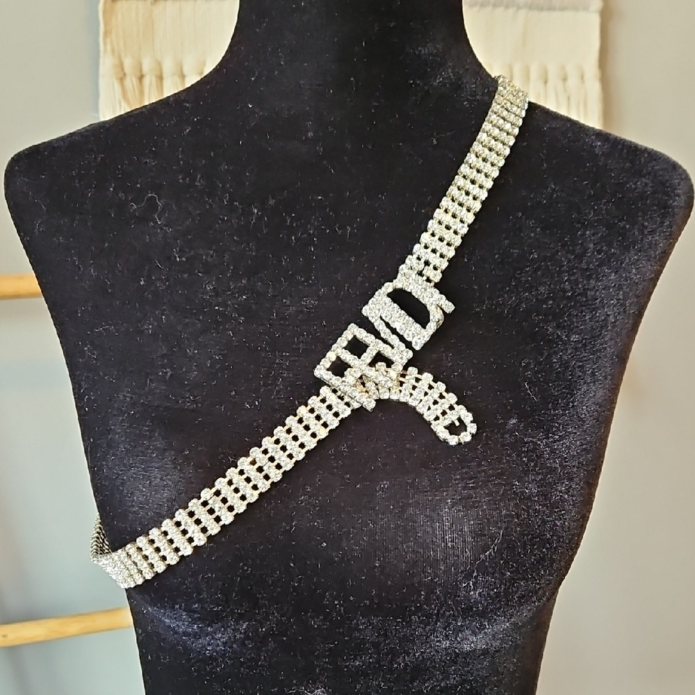 Elegant Silver Rhinestone Belt